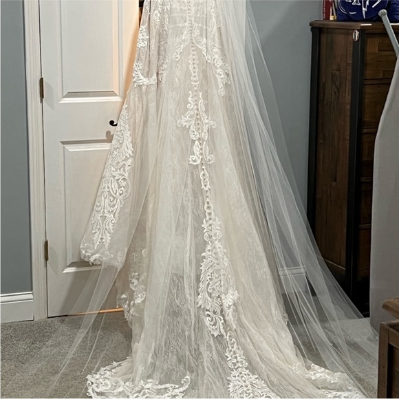 Martina Liana Style # 1250 beaded wedding dress - Picture 13 of 16